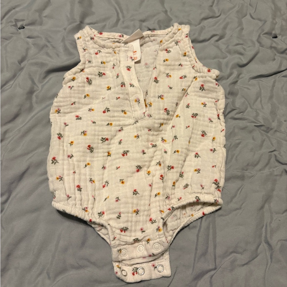 Cat & Jack Cream Floral Baby Outfit